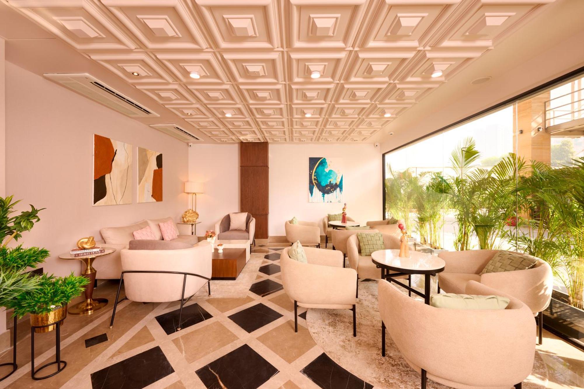 Iris Sarovar Portico Гургаон Екстериор снимка