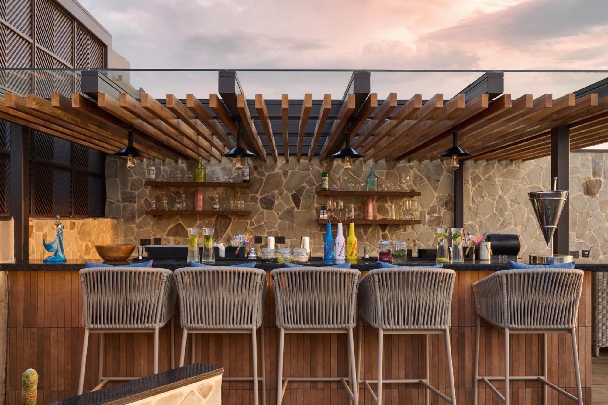 Iris Sarovar Portico Гургаон Екстериор снимка
